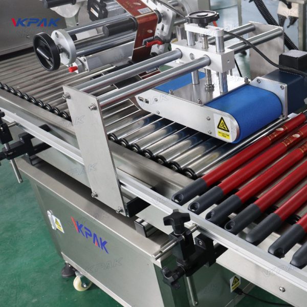 Vk-Hrl-M Horizontal Cylindrical Product Wrap Labeling Machine With Roller Conveyor